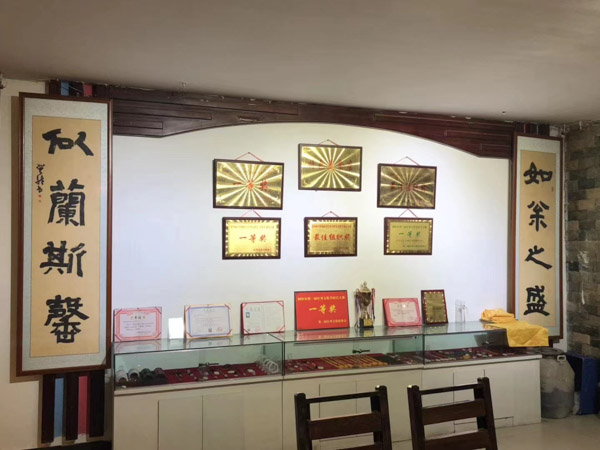 深圳欠款糾紛律師來講講開具虛假借條在實(shí)踐中如何認(rèn)定